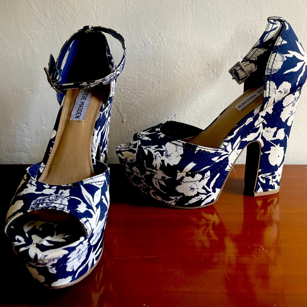 💙 Steve Madden platform shoes